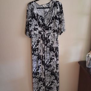 Hot in Hollywood M long dress